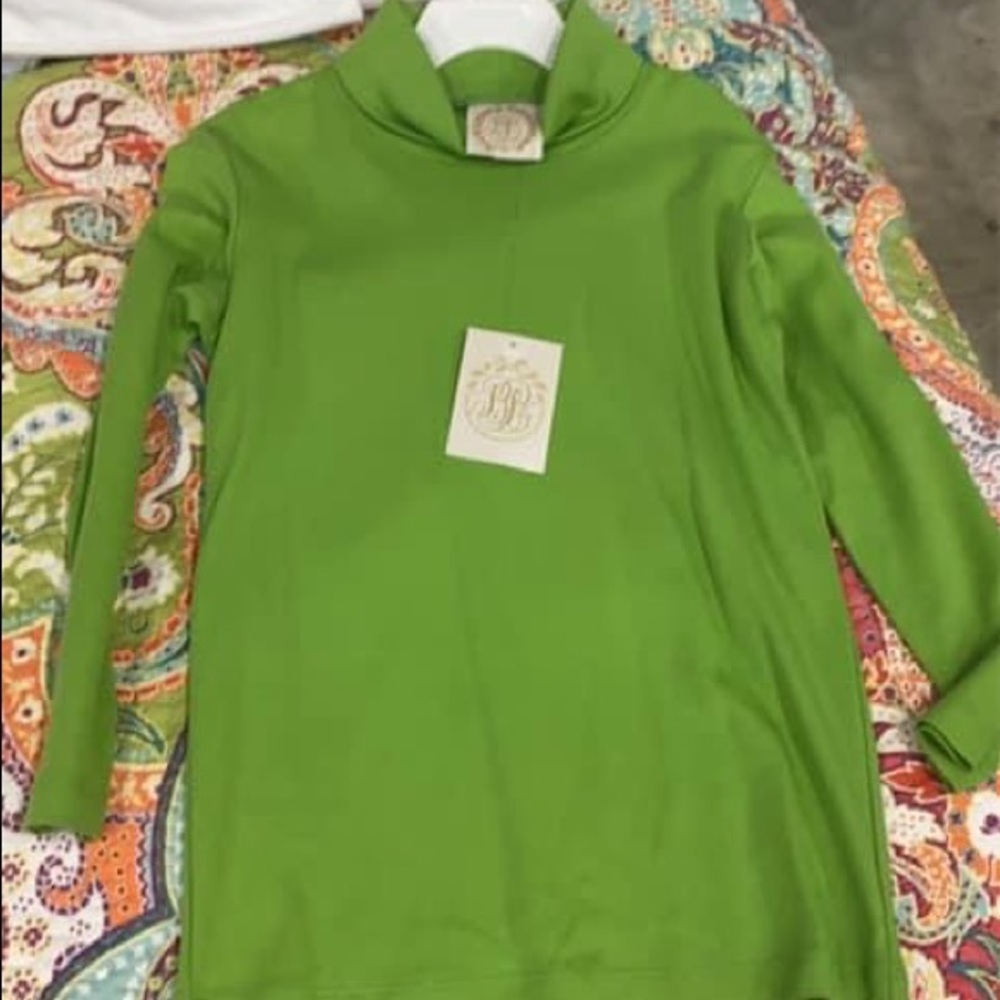 Green NWT TBBC turtleneck
